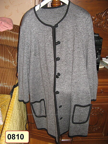 жіноча трикотажна кофта 68розмір/вживана