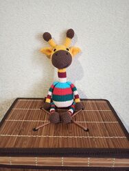 Жираф вязаный, игровой.