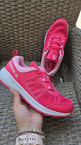 Кроссовки на весну лето reebok j7-39-25cm