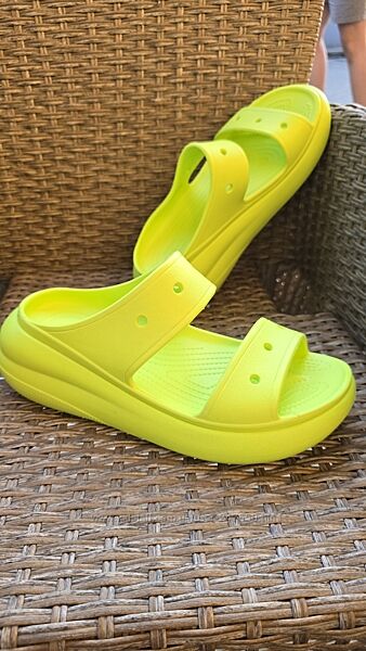 Шлепки на платформе crocs crush w11-42/43-27/28cm