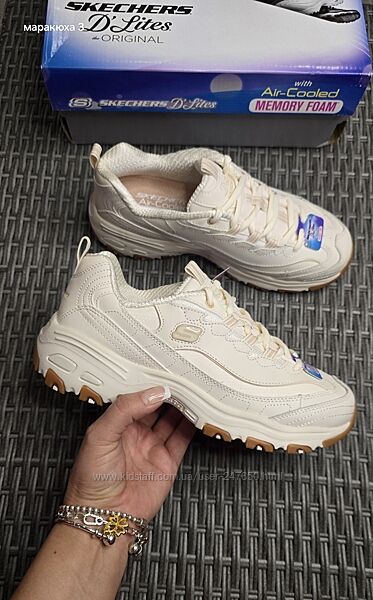 Жіночі кросівки на кожен день від skechers 38-25см