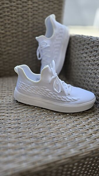 кросівки жіночі  літні Bugatti 39-25cm