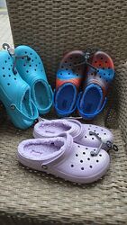 Сабо на хутрі. На підлітків crocs lined