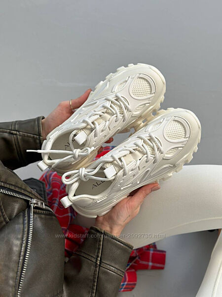 Кросівки жіночі Артикул 5109 фабричний Китай