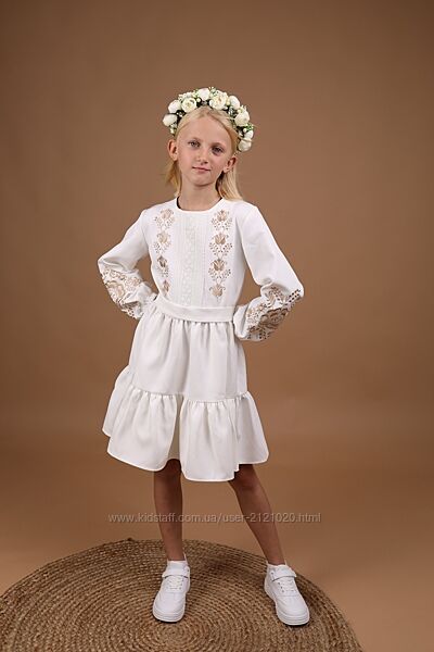 Сукня вишиванка біла святкова для дівчинки 