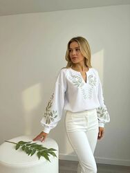 Вишиванка біла лляна жіноча 