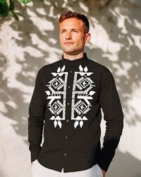 Вишиванка чоловіча чорна лляна 