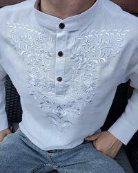 Вишиванка чоловіча білим по білому лляна 