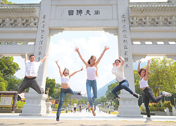 Карин Гуртнер Фасциальная Эластичность пружинистость, мощь и легкое