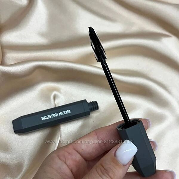 Водостійка туш для вій
