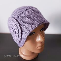 Шапка жіноча квітка