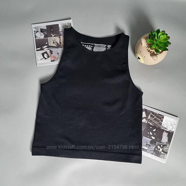 Спортивний топ рубчик чорного кольору