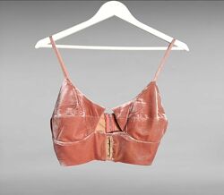 Бархатный топ-бралетт с глубоким вырезом від missguided