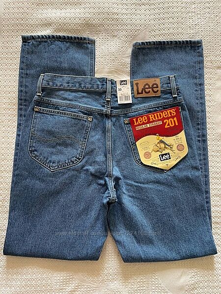 Lee Made in Japan W31L33 Regular Fit Straight Leg Jean in Medium Blue
