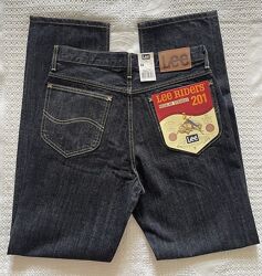 Lee Made in Japan W31L33 Regular Fit Straight Leg Jean in Black