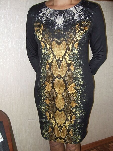 Платье производства H&M, Германия.