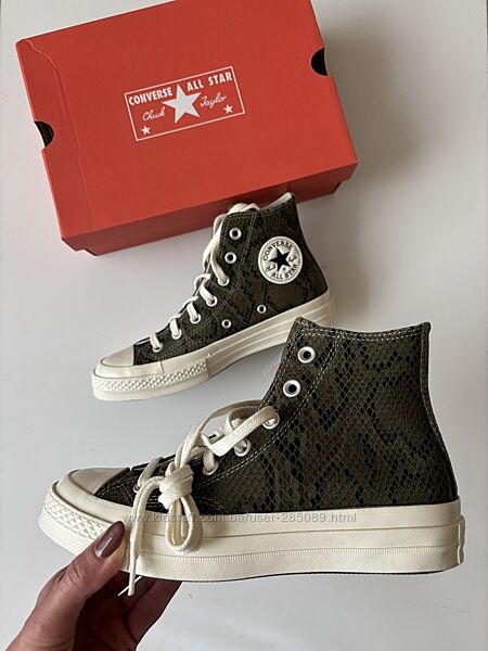 Нові шкіряні хайтопи converse зміїна шкіра. us 37, 24-25 см
