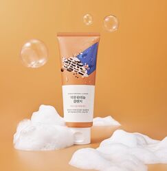 Пінка для вмивання з екстрактом соєвих бобів та пантенолом ROUND LAB Soybea