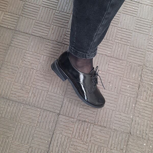 Оксфорди лакована шкіра