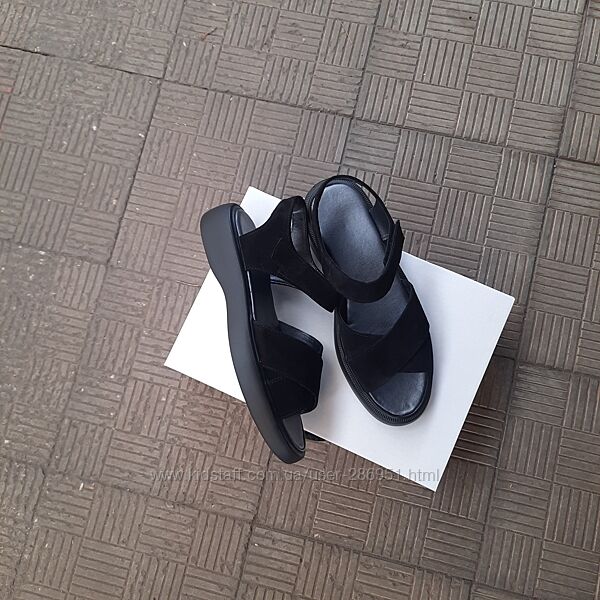 Мега зручні босоніжки на ліпучці замша та шкіра