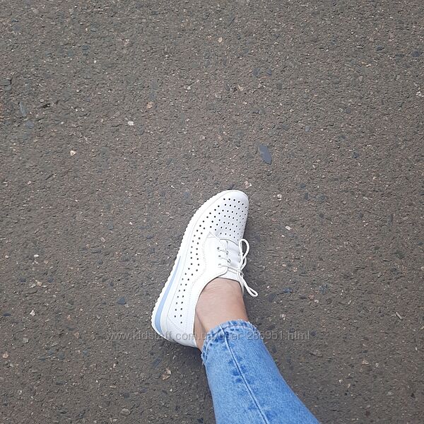 Кросівки шкіряні новинка