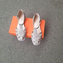 Босоніжки натуральна шкіра по 43 розмір