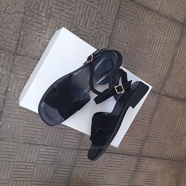 Босоніжки чорна замша Новинка