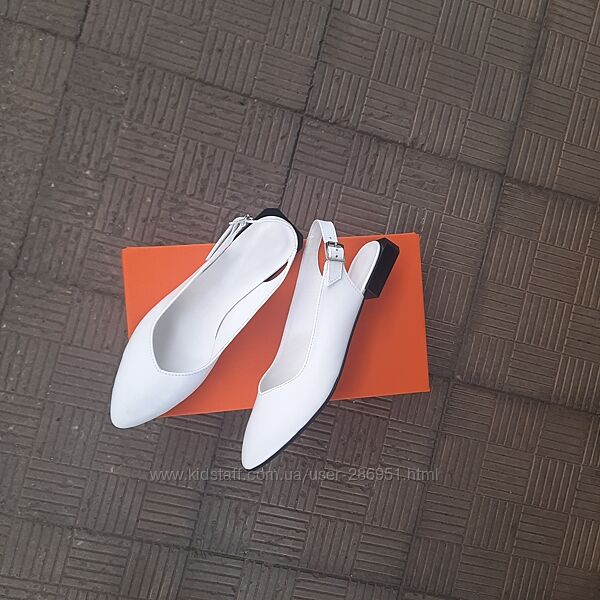 Босоніжки Новинка